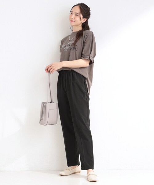 SHOO・LA・RUE（シューラルー）の「【ひんやり/UV/洗濯後しわになりにくい】楽なのにキレイ見え ウエストゴムテーパードパンツ（その他パンツ・レディース・ブラウン系/ブラック/ライトベージュ/グレー・01/02/04/03）」の11枚目の写真