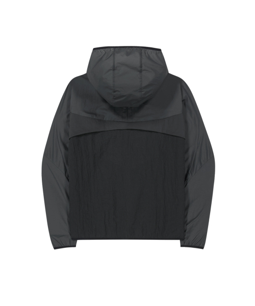 OJOS（オホス）の「Paneled Lightweight Windbreaker / Charcoal（ナイロンジャケット・レディース・その他・1/2/3）」の3枚目の写真
