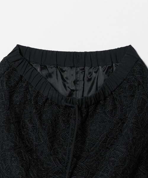 BEAUTY&YOUTH UNITED ARROWS(ビューティーアンドユースユナイテッドアローズ)の「コードレース イージーパンツ(その他パンツ・レディース・オフホワイト/ブラック・M/S)」の22枚目の写真