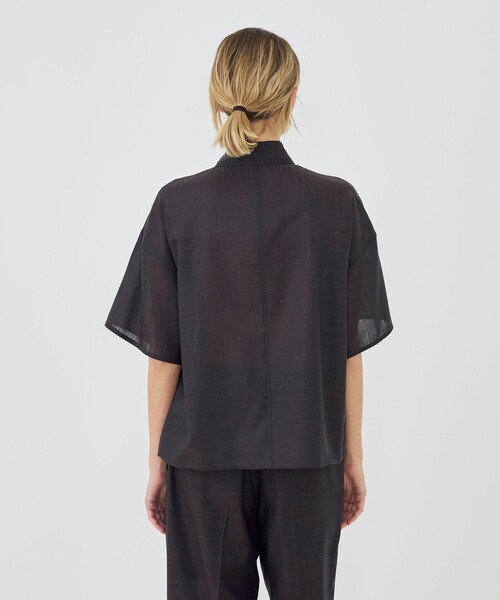 GALERIE VIE(ギャルリー ヴィー)の「エアリークレープ ハーフスリーブシャツ(シャツ/ブラウス・レディース・ブラウン/グレー・FREE)」の11枚目の写真
