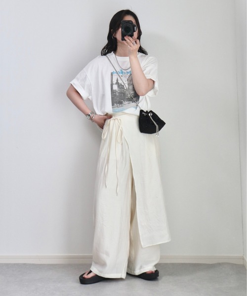 ZOZOMARKET by ゆずもも.(ゾゾマーケットバイユズモモ)の「【インフルエンサー ゆ ず も も .セレクト】ワッシャーサテン レイヤードスカートパンツ(スラックス・レディース・アイボリー/ブラック/カーキ・FREE)」の12枚目の写真
