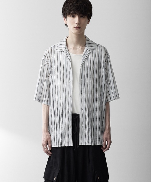 RUUBON（ルーボン）の「【RUUBON】sheer wave stripe shirt / シアーウェーブストライプシャツ（シャツ/ブラウス・メンズ・ベージュ/ライトブルー・L/M/S）」の2枚目の写真