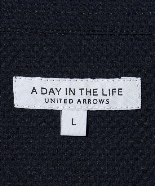 A DAY IN THE LIFE UNITED ARROWS(アデイインザライフユナイテッドアローズ)の「ドライ サッカーリラックス レギュラーカラーシャツ-吸水速乾・ストレッチ-<A DAY IN THE LIFE>(シャツ/ブラウス・メンズ・ベージュ/ネイビー/ダークグレー・M/L)」の10枚目の写真