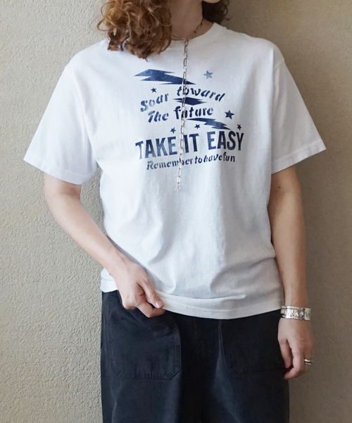 JOURNAL STANDARD LUXE(ジャーナルスタンダード ラックス)の「プリントT(TAKE IT EASY)(Tシャツ/カットソー・レディース・ホワイト/チャコールグレー・FREE)」の2枚目の写真