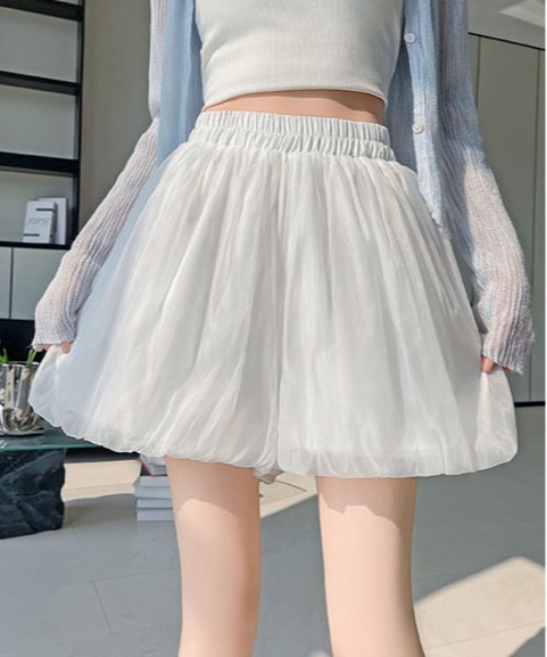 &soiree(アンドソワレ)の「チュールレイヤードバルーンショートパンツ(その他パンツ・レディース・オフホワイト/グレー/ホワイト/ブラック・SMALL/MEDIUM/LARGE/X-LARGE)」の1枚目の写真