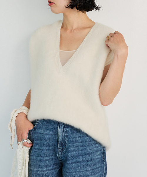 IENA LA BOUCLE(イエナラブークル)の「IENA LA BOUCLE フォックス カシミヤ V ベスト(ベスト・レディース・グレー/ホワイト/ブラック・FREE)」の8枚目の写真