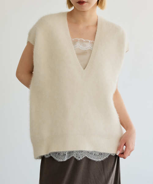 IENA LA BOUCLE(イエナラブークル)の「IENA LA BOUCLE フォックス カシミヤ V ベスト(ベスト・レディース・グレー/ホワイト/ブラック・FREE)」の18枚目の写真