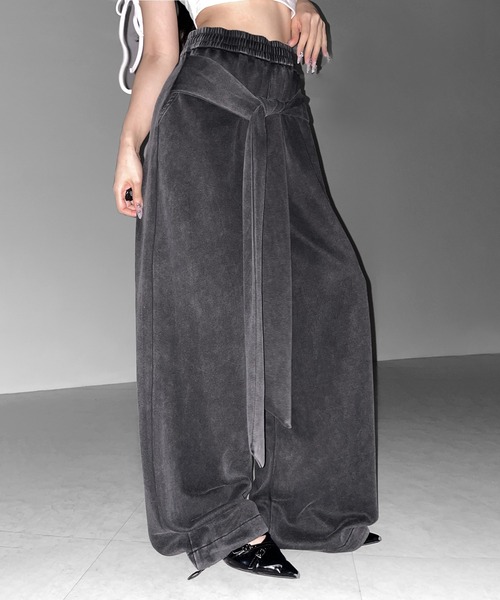 me+em select（ミームセレクト）の「フェイクレイヤードピグメントスウェットワイドパンツ ／ fake layered pigment sweat wide pants（スウェットパンツ・レディース・ブラック・FREE）」の9枚目の写真