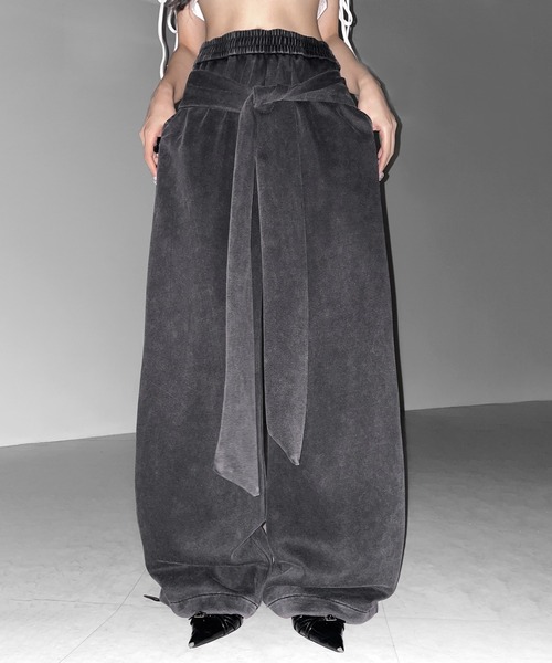 me+em select（ミームセレクト）の「フェイクレイヤードピグメントスウェットワイドパンツ ／ fake layered pigment sweat wide pants（スウェットパンツ・レディース・ブラック・FREE）」の11枚目の写真