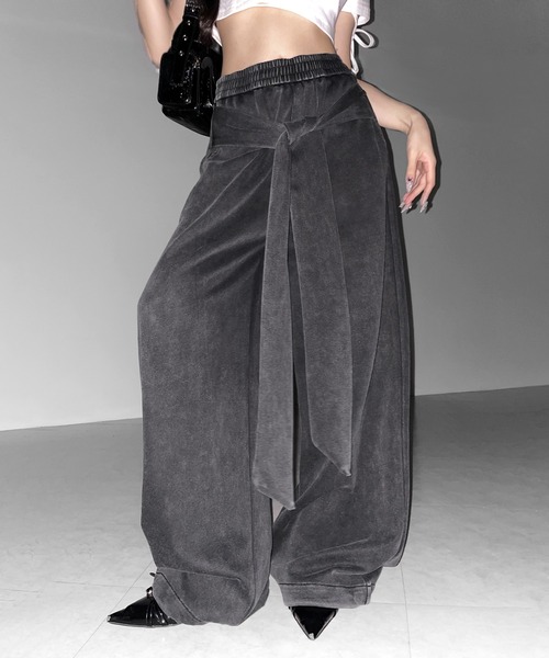 me+em select（ミームセレクト）の「フェイクレイヤードピグメントスウェットワイドパンツ ／ fake layered pigment sweat wide pants（スウェットパンツ・レディース・ブラック・FREE）」の14枚目の写真