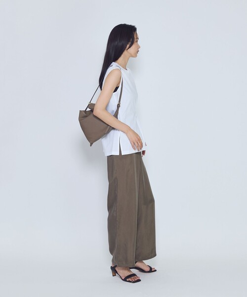 1er Arrondissement(プルミエアロンディスモン)の「【新色追加】キュプラフィブリルイージーパンツ(その他パンツ・レディース・ブラック系その他3/モカ・36/38)」の10枚目の写真