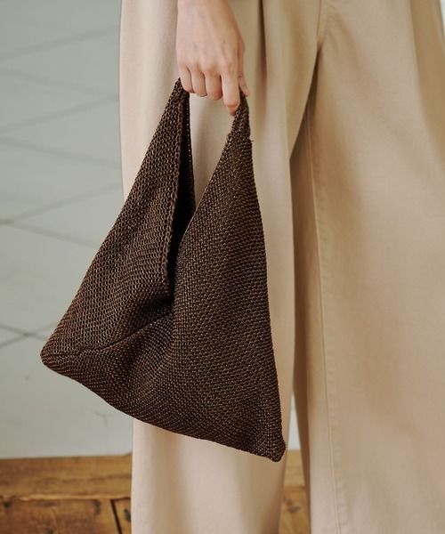 Elura(エルーラ)の「【cache cache(カシュカシュ)】メタリックトライアングルトート/869758(トートバッグ・レディース・シルバー/ブラウン/ブラック・FREE)」の3枚目の写真