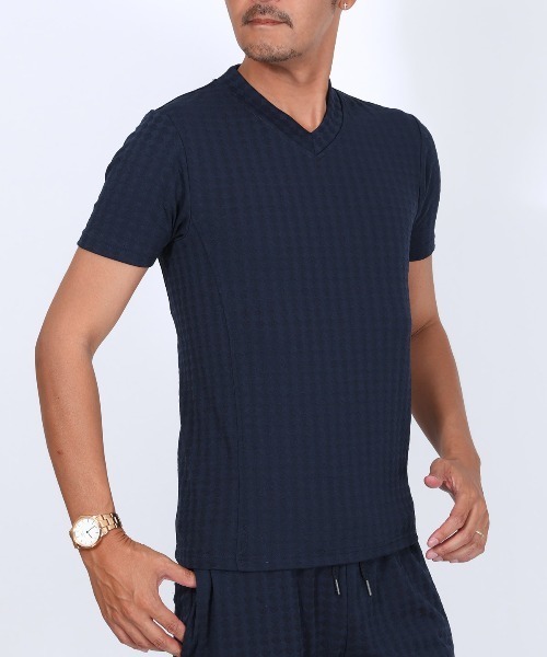 LUXSTYLE(ラグスタイル)の「フクレチェック半袖VネックTシャツ(Tシャツ/カットソー・メンズ・ホワイト/チャコール/ブラウン/ネイビー/ブラック・S/M/XL/L)」の5枚目の写真