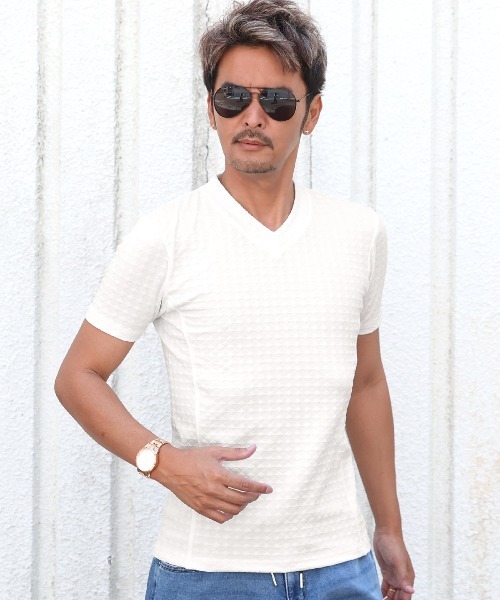 LUXSTYLE(ラグスタイル)の「フクレチェック半袖VネックTシャツ(Tシャツ/カットソー・メンズ・ホワイト/チャコール/ブラウン/ネイビー/ブラック・S/M/XL/L)」の6枚目の写真