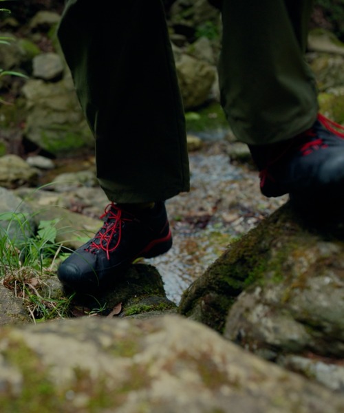 KEEN（キーン）の「【New】TARGHEE EXP WP / ターギー イーエックスピー ウォータープルーフ / メンズ 防水シューズ / KEEN × Marmot（スニーカー・メンズ・ブラック・27.5cm/27cm/26.5cm/26cm/25.5cm/25cm/30cm/29cm/28.5cm/28cm）」の3枚目の写真