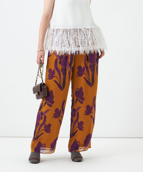 NOLLEY’S(ノーリーズ)の「《セットアップ対応》ウォッシャブルDEVEAUX花柄楊柳パンツ(その他パンツ・レディース・イエロー系その他・38/36)」の1枚目の写真