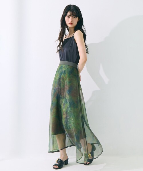 STUDIOUS(ステュディオス)の「【STUDIOUS/ステュディオス】Art Flare Skirt/アートフレアスカート/シアー/ウエストゴム/ウォッシャブル/主役スカート(スカート・レディース・グリーン/マルチ・FREE)」の3枚目の写真