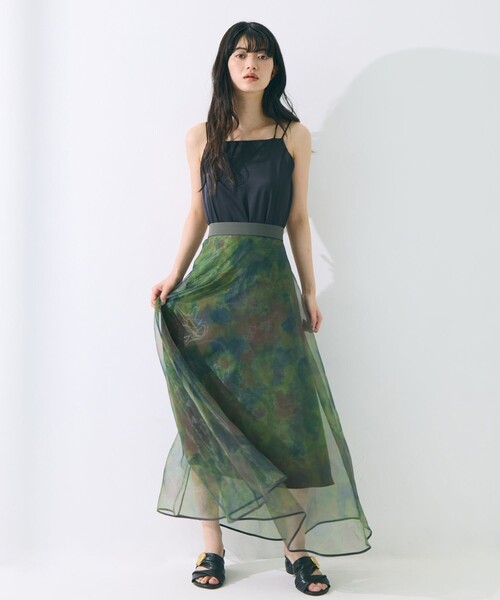 STUDIOUS(ステュディオス)の「【STUDIOUS/ステュディオス】Art Flare Skirt/アートフレアスカート/シアー/ウエストゴム/ウォッシャブル/主役スカート(スカート・レディース・グリーン/マルチ・FREE)」の4枚目の写真