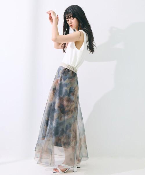STUDIOUS(ステュディオス)の「【STUDIOUS/ステュディオス】Art Flare Skirt/アートフレアスカート/シアー/ウエストゴム/ウォッシャブル/主役スカート(スカート・レディース・グリーン/マルチ・FREE)」の16枚目の写真