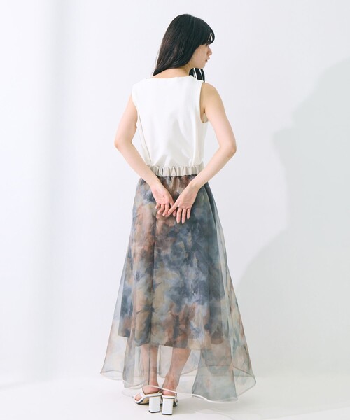STUDIOUS(ステュディオス)の「【STUDIOUS/ステュディオス】Art Flare Skirt/アートフレアスカート/シアー/ウエストゴム/ウォッシャブル/主役スカート(スカート・レディース・グリーン/マルチ・FREE)」の17枚目の写真