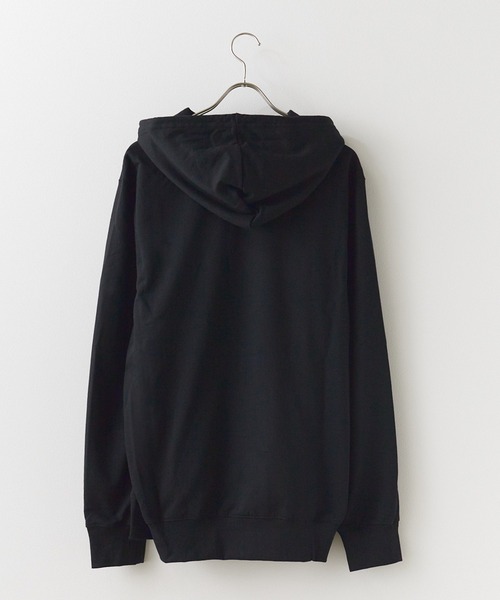 THE NORTH FACE(ザノースフェイス)の「日本未発売 THE NORTH FACE/ザ・ノースフェイス Heritage-Like Patch Pullover Hooded Sweatshirt. / NF0A7UNU(パーカー・メンズ・ブラック・M/S/XL/L)」の2枚目の写真