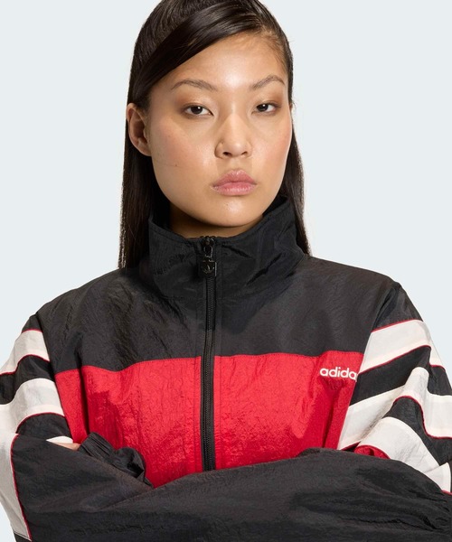 adidas(アディダス)の「サンティアゴ ウーブン トラックトップ(ジャージ) / トラックジャケット / アディダスオリジナルス adidas Originals(ジャージ・レディース・ブラック・LARGE/XX-LARGE/MEDIUM/SMALL/X-LARGE)」の3枚目の写真