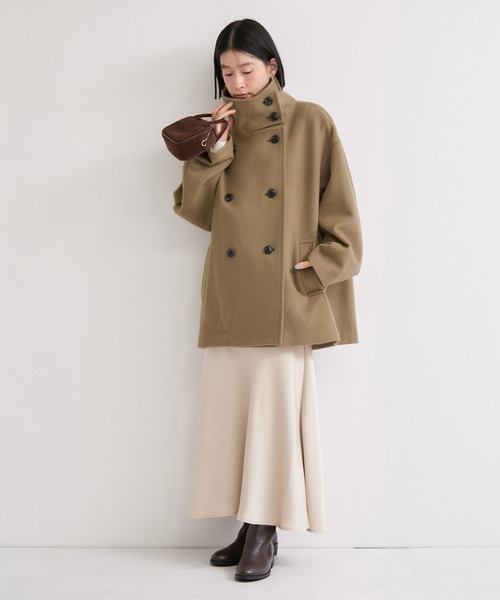 le cercle ADAM ET ROPE'（ルセルクルアダムエロペ）の「尾州スタンドカラーミドル丈コート（その他アウター・レディース・ベージュ/ネイビー・FREE）」の20枚目の写真