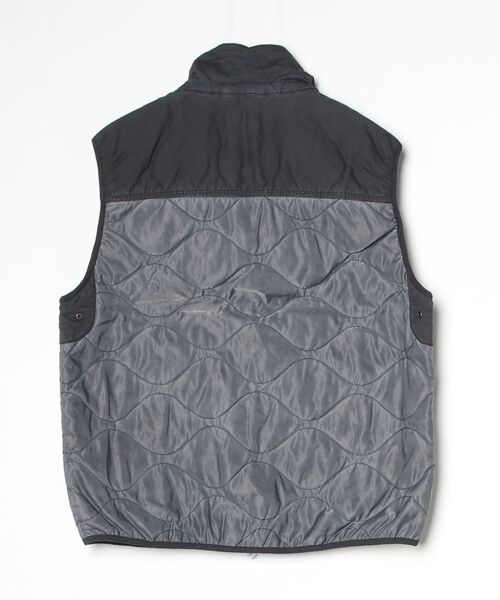 DIESEL(ディーゼル)の「メンズ ジップアップベスト J-ALVAR(ナイロンジャケット・メンズ・グレー・48/44/50/52/46)」の3枚目の写真
