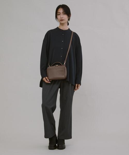 RODE SKO(ロデスコ)の「レザーフロントジップショルダーバッグ(ショルダーバッグ・レディース・ブラック/ダークブラウン・-)」の9枚目の写真