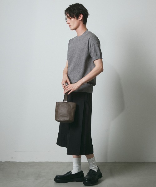 DAZE（デイズ）の「ポリエステルツイル タックワイド ショートスラックス（スラックス・メンズ・ブラック/チャコールグレー・SMALL/MEDIUM/LARGE/X-LARGE）」の9枚目の写真