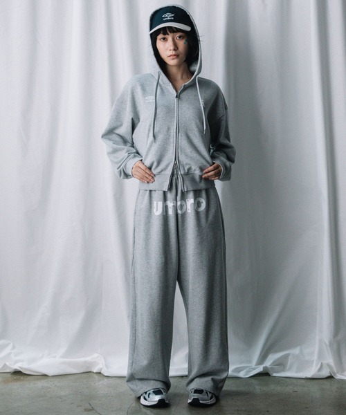 ALAND（エーランド）の「【UNISEX】ALAND×UMBRO／裏毛パーカー（パーカー・レディース・ブルー/ブラック/グレー・LARGE/SMALL）」の7枚目の写真