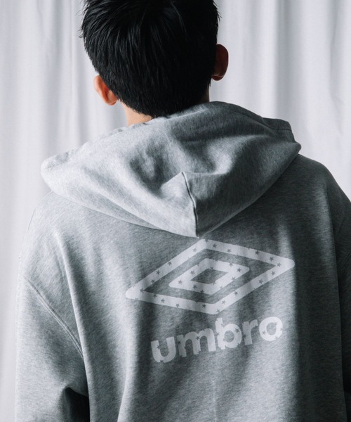 ALAND（エーランド）の「【UNISEX】ALAND×UMBRO／裏毛パーカー（パーカー・レディース・ブルー/ブラック/グレー・LARGE/SMALL）」の17枚目の写真