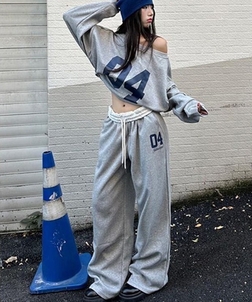 SHEPP（シープ）の「【26年秋冬新作】ビッグロゴ オフショル トップス×バイカラーウエスト ワイドスウェットパンツ セットアップ（スウェット・レディース・グレー・M/L）」の10枚目の写真