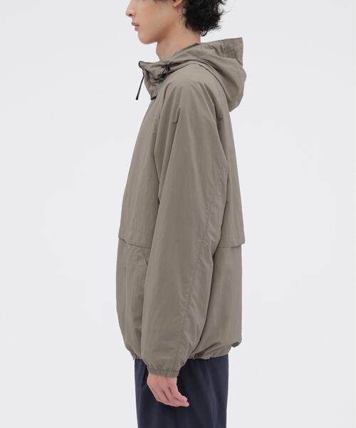 MARGARET HOWELL(マーガレットハウエル)の「RECYCLED TASLAN NYLON TAFFETA BLOUSON(ブルゾン・メンズ・ネイビー系1/ベージュ系その他4・LARGE/MEDIUM/X-LARGE)」の15枚目の写真