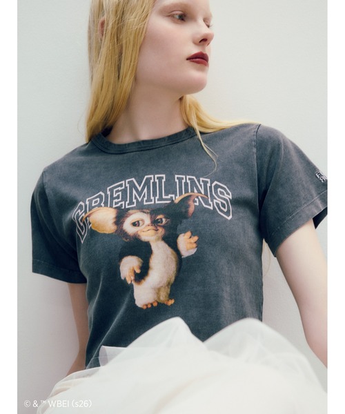 FURFUR(ファーファー)の「【GREMLINS】コンパクトプリントTシャツ(Tシャツ/カットソー・レディース・レッド/ホワイト/ブラック・F)」の3枚目の写真