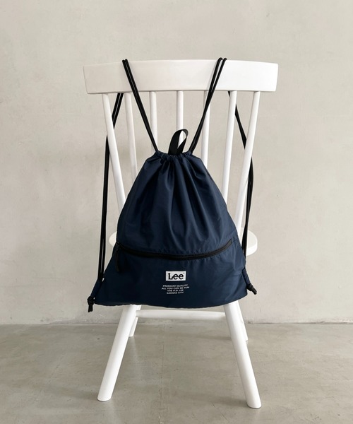 Lee(リー)の「Lee.ポリエステル ナップサック.バックパック.軽量(バックパック/リュック・レディース・ダークグレー/ブラウン/ネイビー/グレー/ブラック・FREE)」の10枚目の写真