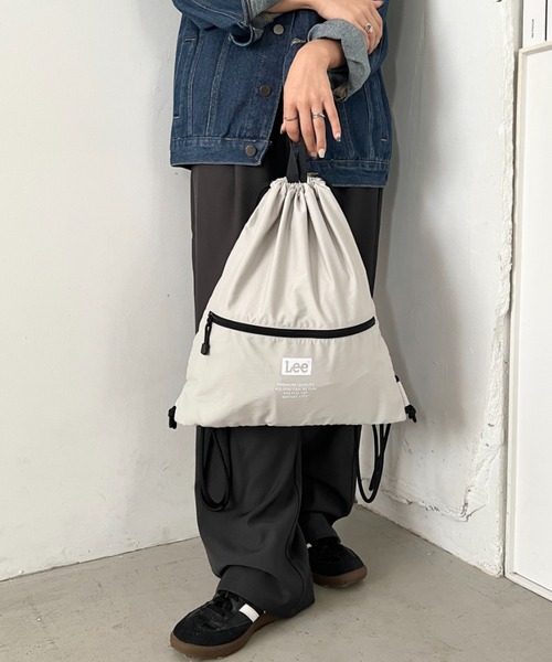 Lee(リー)の「Lee.ポリエステル ナップサック.バックパック.軽量(バックパック/リュック・レディース・ダークグレー/ブラウン/ネイビー/グレー/ブラック・FREE)」の19枚目の写真