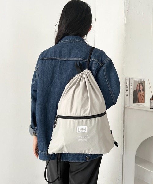 Lee(リー)の「Lee.ポリエステル ナップサック.バックパック.軽量(バックパック/リュック・レディース・ダークグレー/ブラウン/ネイビー/グレー/ブラック・FREE)」の22枚目の写真