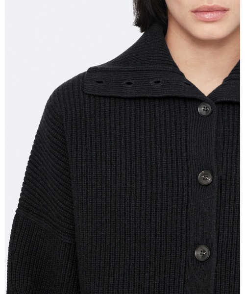 ALLSAINTS（オールセインツ）の「CARON CROPPED MERINO WOOL CARDIGAN | CARON クロップド メリノ ウール カーディガン（カーディガン/ボレロ・レディース・ネイビー・M/S/XS）」の6枚目の写真