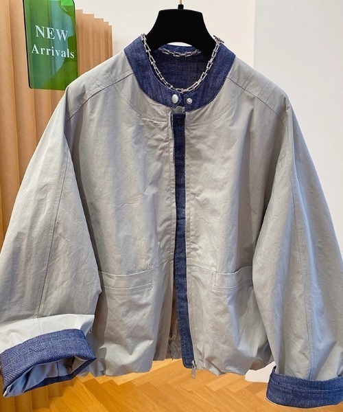 LUCPY（ラクピー）の「デニムトリムノーカラーブルゾン（Tシャツ/カットソー・レディース・グレー・XX-LARGE/X-LARGE/LARGE/MEDIUM）」の2枚目の写真