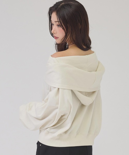ANAP(アナップ)の「オフショルフーディプルオーバー(その他トップス・レディース・ブラック/グレー/ベージュ系その他・F)」の7枚目の写真
