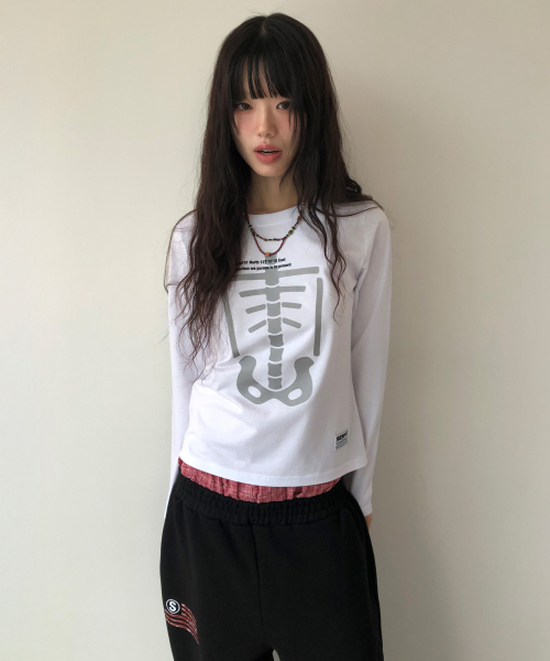 SEW-B（ソービー）の「セミクロップリブ長袖Tシャツ [ホワイト]（Tシャツ/カットソー・レディース・その他・FREE）」の5枚目の写真