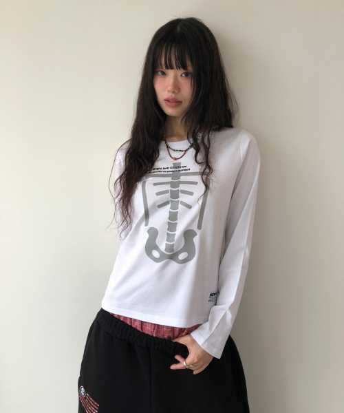 SEW-B（ソービー）の「セミクロップリブ長袖Tシャツ [ホワイト]（Tシャツ/カットソー・レディース・その他・FREE）」の6枚目の写真
