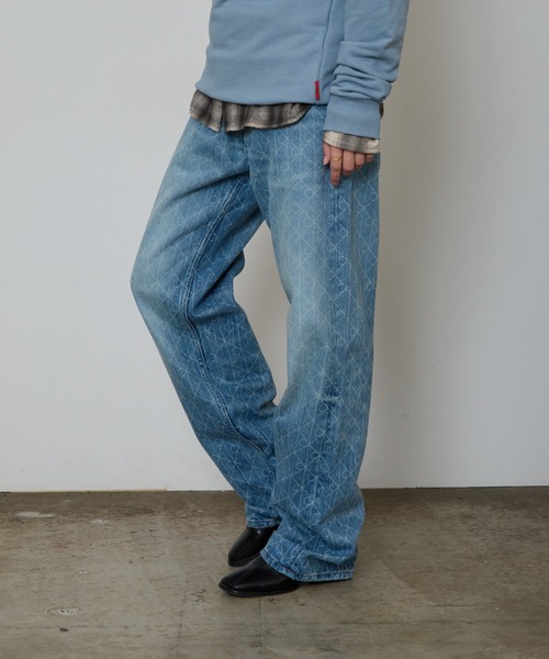 Calvin Klein(カルバン・クライン)の「Calvin Klein/カルバンクライン 90S STRAIGHT BOULEVARD BLUES デニムパンツ ストレートシルエット ブランドロゴ フルレングス ボトム 2026年秋冬 秋服冬服(デニムパンツ・メンズ・ライトブルー・32inch/30inch/34inch)」の20枚目の写真