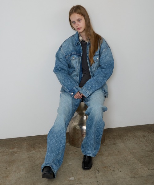 Calvin Klein(カルバン・クライン)の「Calvin Klein/カルバンクライン 90S STRAIGHT BOULEVARD BLUES デニムパンツ ストレートシルエット ブランドロゴ フルレングス ボトム 2026年秋冬 秋服冬服(デニムパンツ・メンズ・ライトブルー・32inch/30inch/34inch)」の22枚目の写真