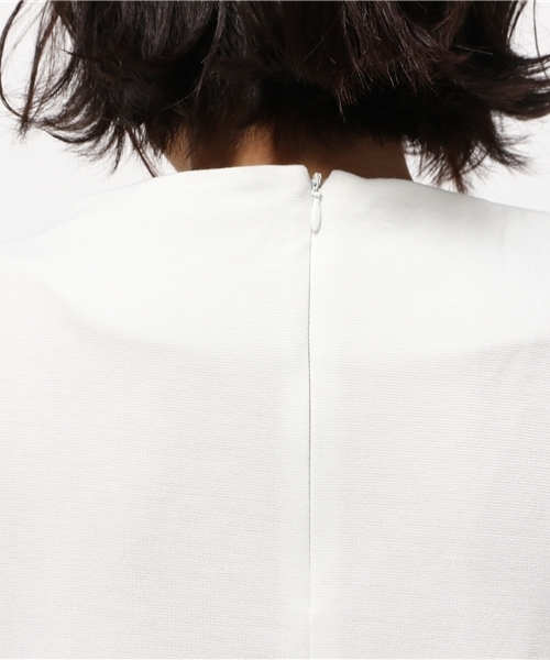 REAL CUBE（リアルキューブ）の「CYNICAL 裾タックシンプル七分袖ワンピース（ワンピース・レディース・オフホワイト/ブルー・02）」の5枚目の写真