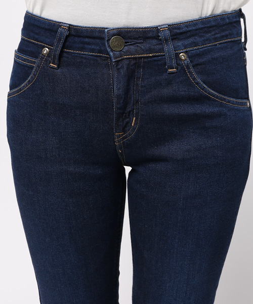 URBAN RESEARCH（アーバンリサーチ）の「UR Lee SKINNY（デニムパンツ・レディース・インディゴブルー・MEDIUM/XS size/SMALL）」の5枚目の写真