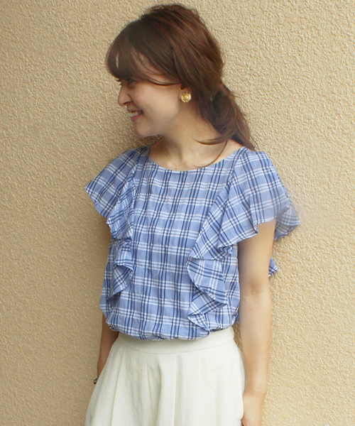 LIMITLESS LUXURY（リミットレスラグジュアリー）の「ラッフルブラウス◆（シャツ/ブラウス・レディース・ホワイト/ネイビー/ブルー系その他・FREE）」の3枚目の写真