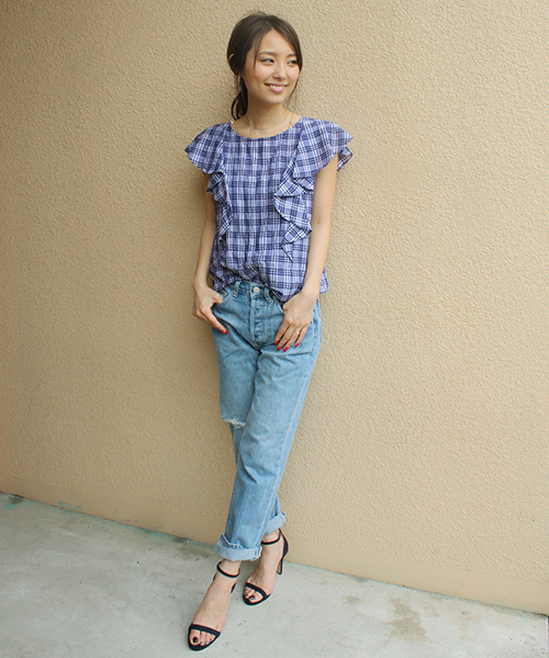 LIMITLESS LUXURY（リミットレスラグジュアリー）の「ラッフルブラウス◆（シャツ/ブラウス・レディース・ホワイト/ネイビー/ブルー系その他・FREE）」の14枚目の写真