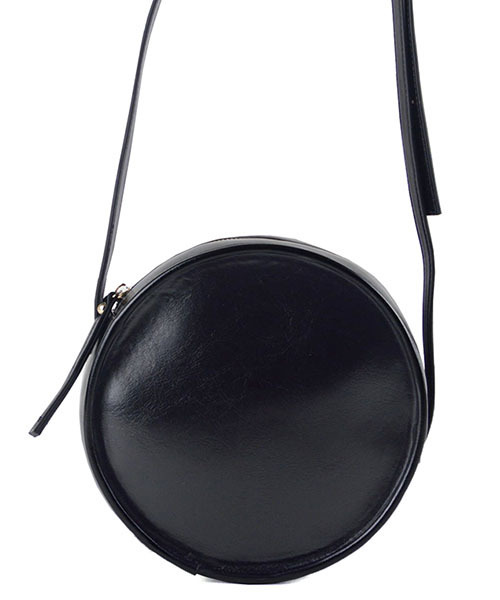 ORiental TRaffic（オリエンタルトラフィック）の「春夏新作★ラウンドショルダーバッグ★BA-159（ショルダーバッグ・レディース・ブラック/ベージュ・ﾌﾘ-）」の2枚目の写真